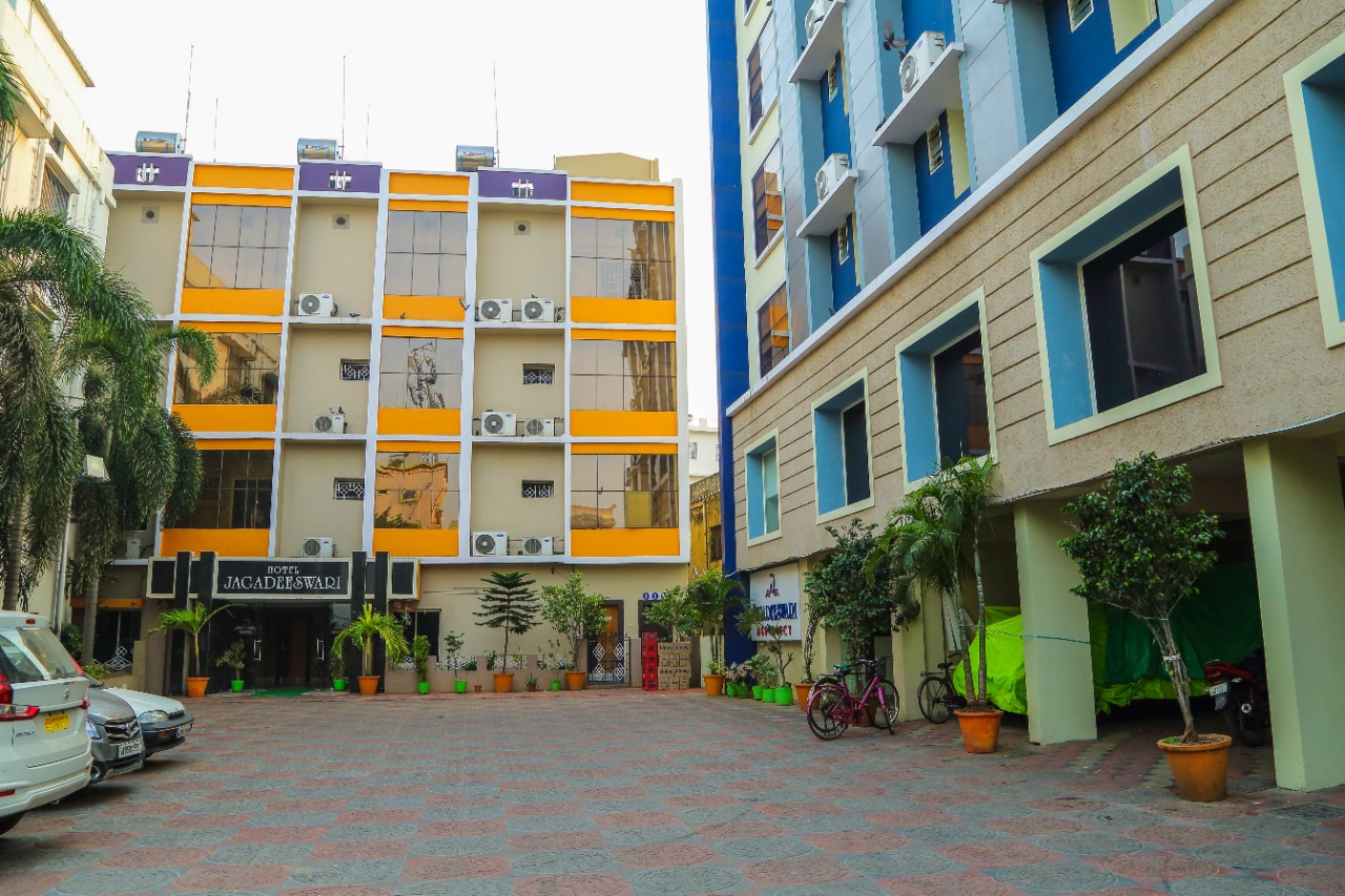 Hotel Jagadeswari Rajahmundry