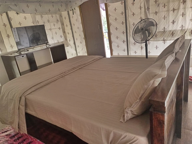 PALOMA HOLIDAY RESORTS SWISS COTTAGE TENTS PALOMA HOLIDAY RESORTS SWISS COTTAGE TENTS
