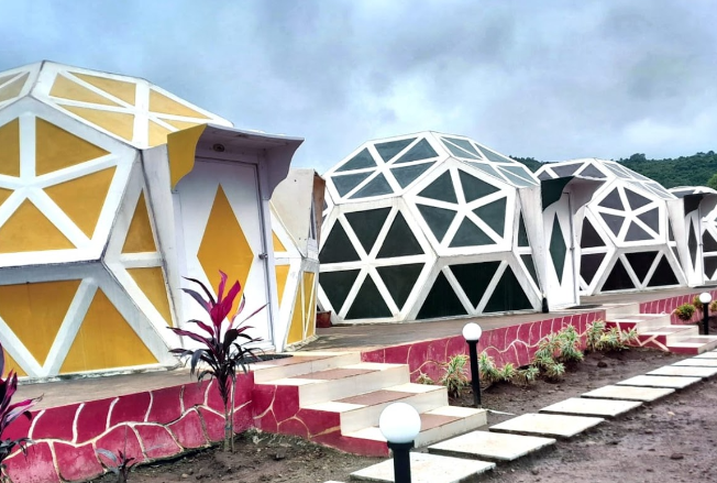 Hamsa Resorts Lambasingi