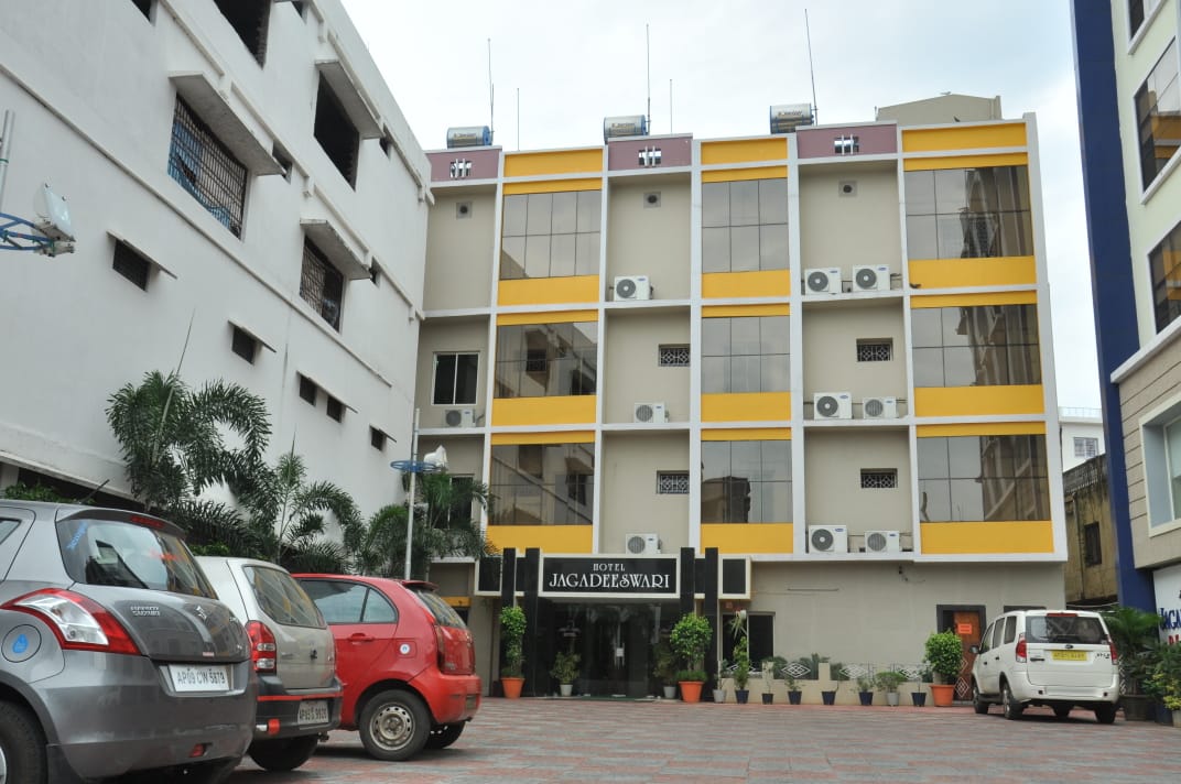 Hotel Jagadeswari Rajahmundry