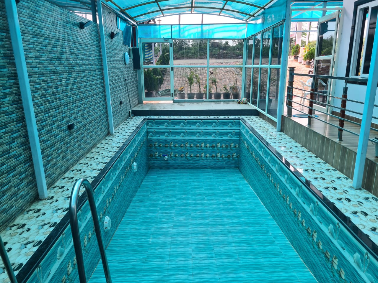 Celebrity Choice Hotel 
Pattiseema Resorts