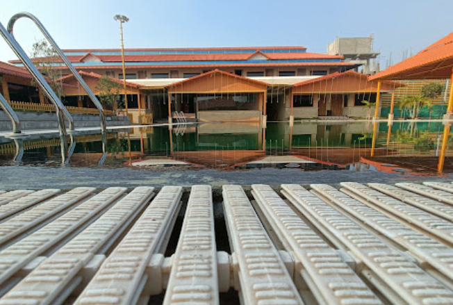 Yanam Resort